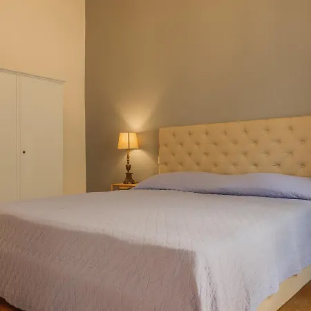 Appartamento 3 Bedroom Ghibellina Stylish Firenze